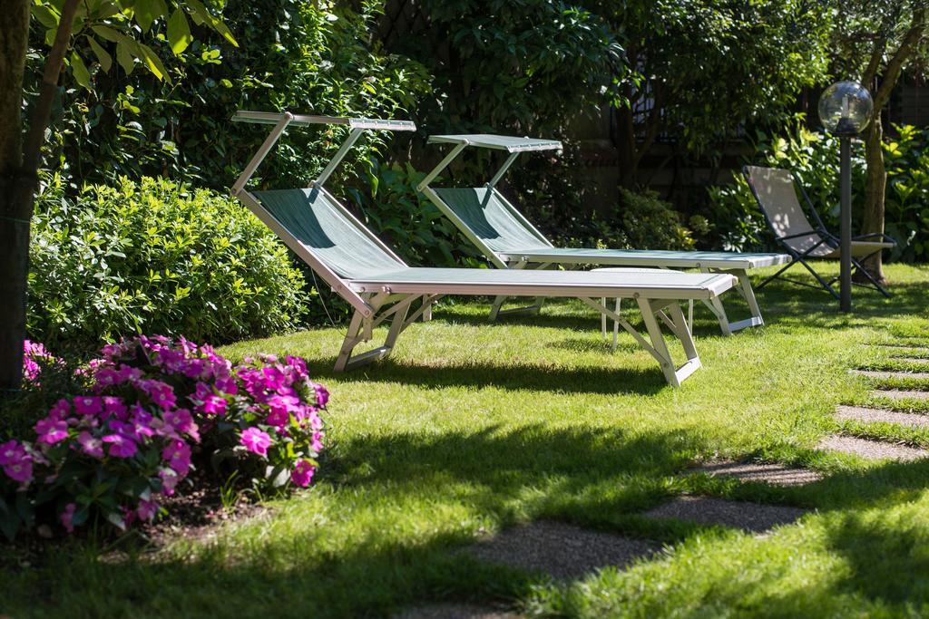 Hotel Erika Мальчезине Экстерьер фото